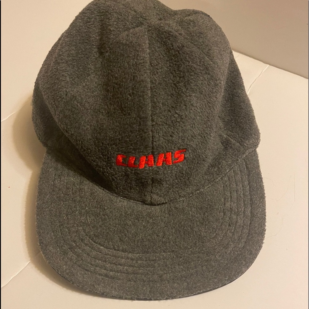Black /Gray Reversible Claas hat